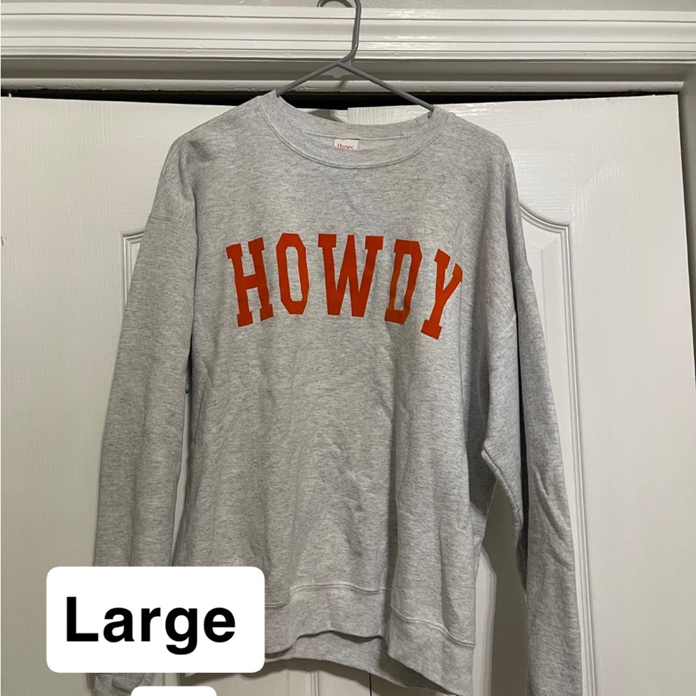 Gray Sweatshirt with 'Howdy' Print